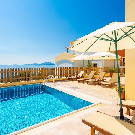Sequoia Yellow Villa