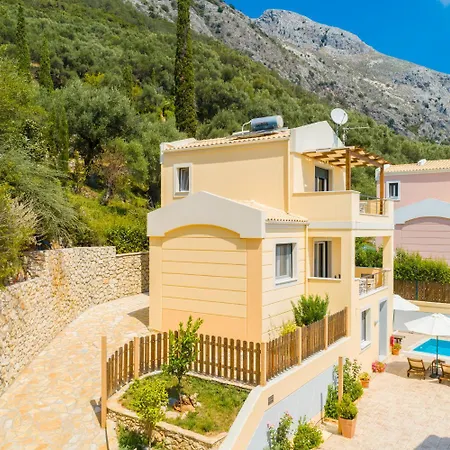 Sequoia Yellow Vila *