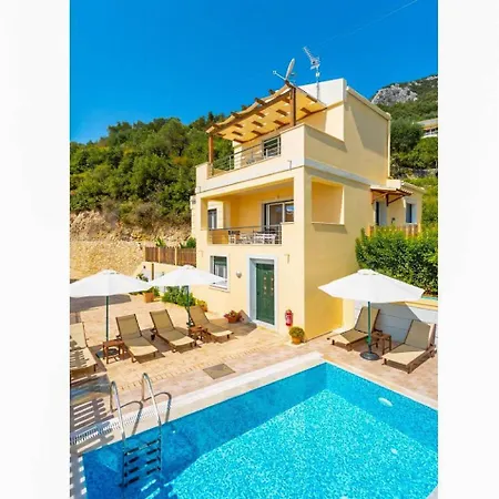 Sequoia Yellow Villa Mparmpati